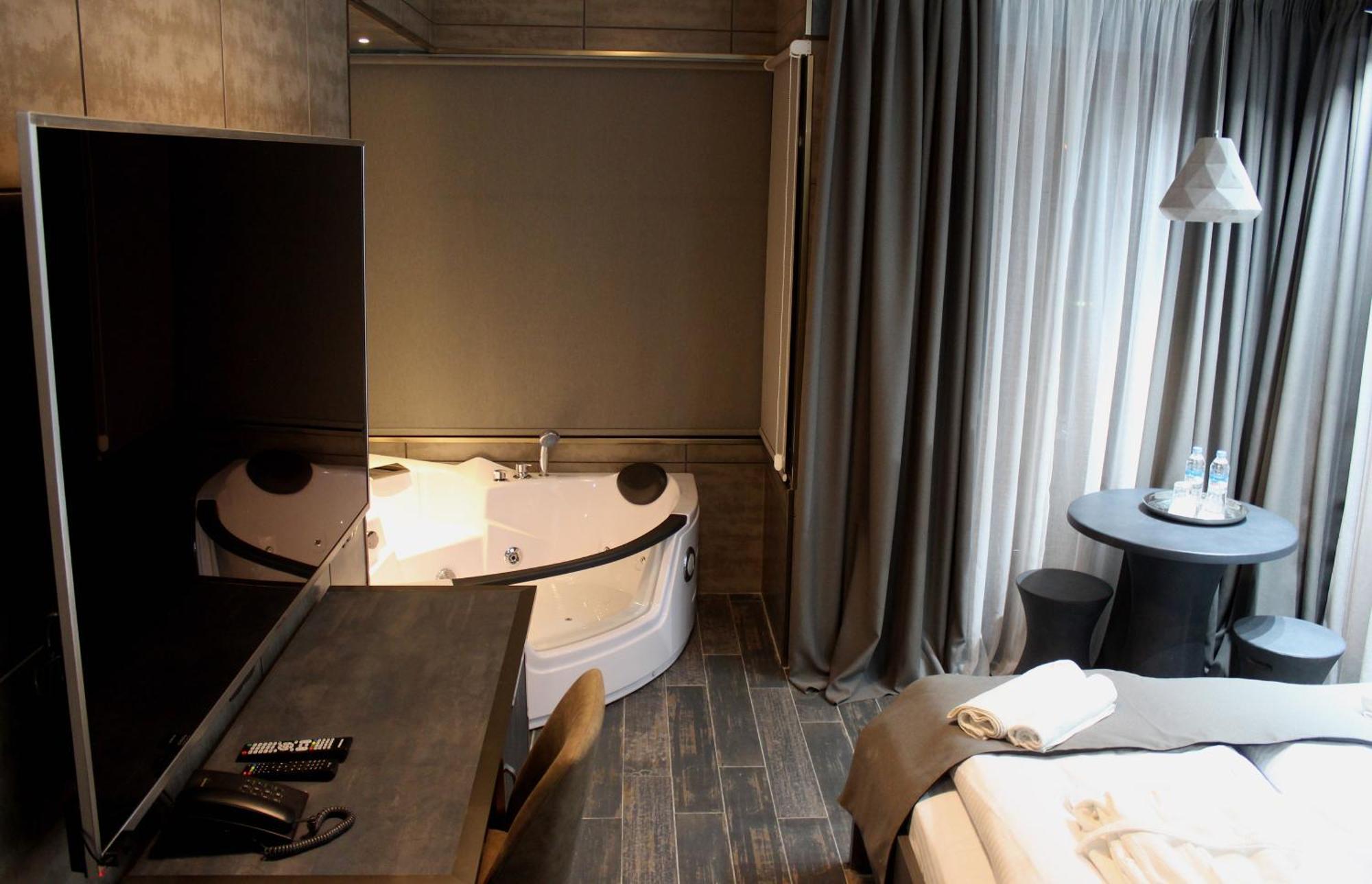 Piano Borracho Boutique Hotel Old Τυφλίδα Δωμάτιο φωτογραφία